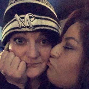 Meet your Posher, Leslie